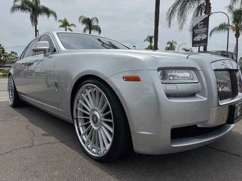 Used 2014 Rolls-Royce Ghost RWD image 10