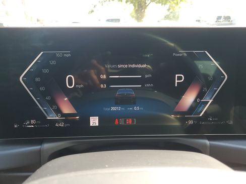 Certified 2023 BMW 330e xDrive w/ Premium Package AWD/4WD image 17