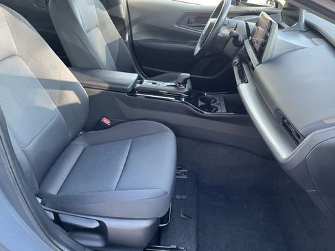 Used 2023 Toyota Prius LE image 19