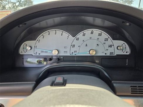 Used 2002 Ford Thunderbird image 26