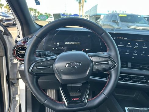 Used 2026 Chevrolet Equinox RS w/ Convenience Package III FWD image 22