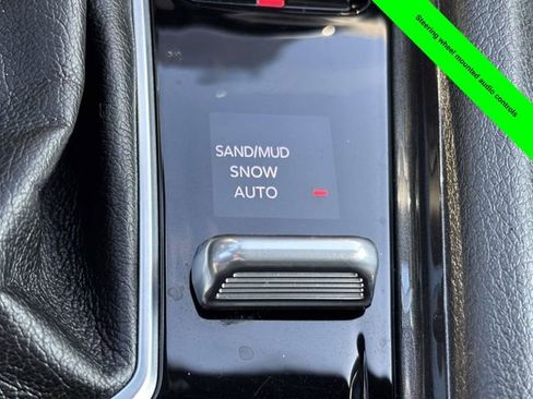 Used 2023 Jeep Compass Latitude image 20