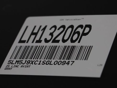 Used 2025 Lincoln Aviator Black Label w/ Jet Appearance Package image 27