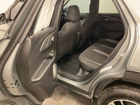 Used 2025 Chevrolet TrailBlazer LT image 23