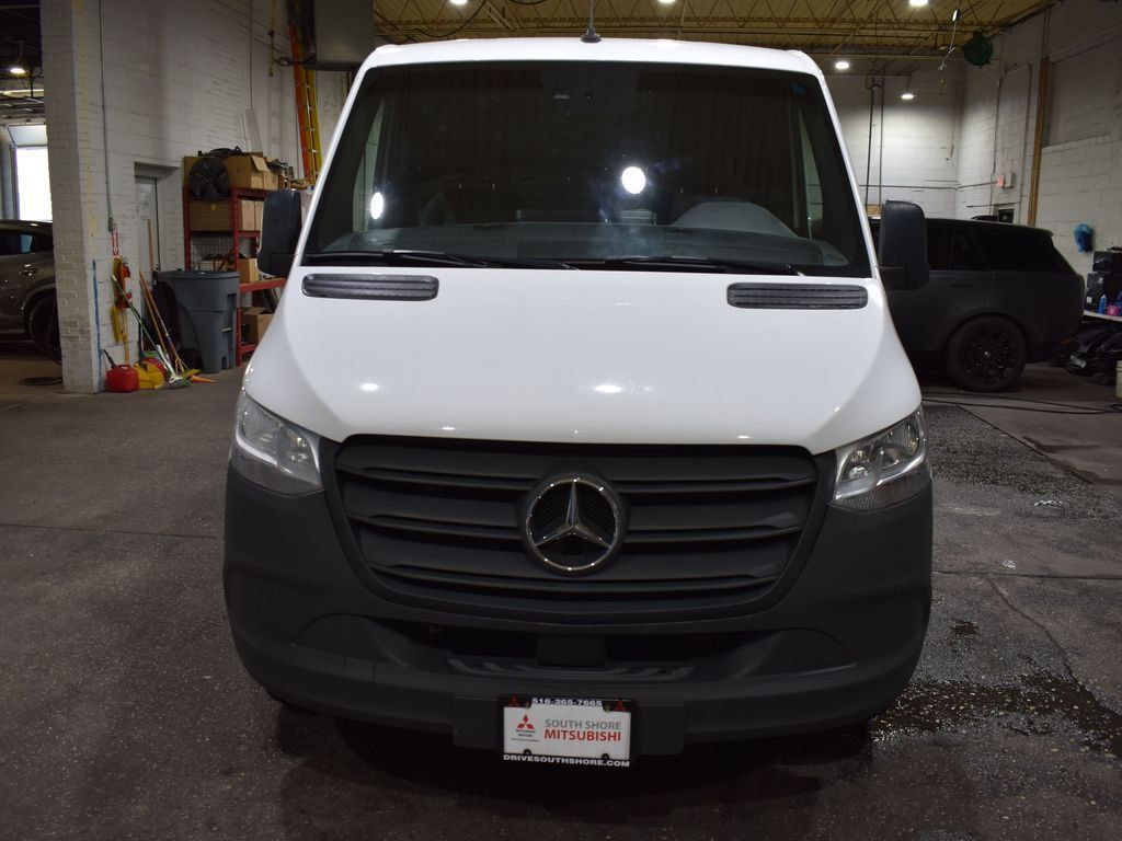 Used 2024 Mercedes-Benz Sprinter 2500 w/ Acoustic Package image 6