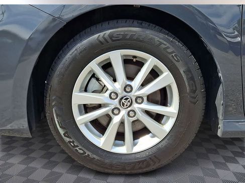 Used 2025 Toyota Camry LE FWD image 8