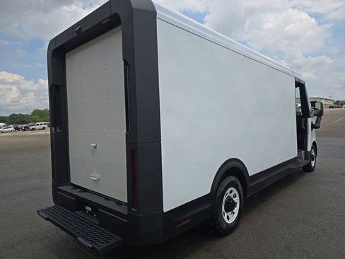 Used 2024 Chevrolet Brightdrop 600 w/ Commercial Equipment Package AWD/4WD image 3