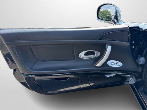 Used 2002 BMW Z8 image 18