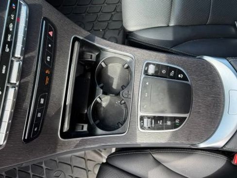 Used 2022 Mercedes-Benz GLC 300 4MATIC image 24