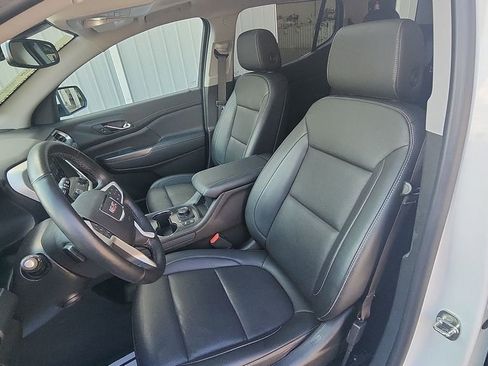 Used 2023 GMC Acadia SLT w/ Preferred Package image 15