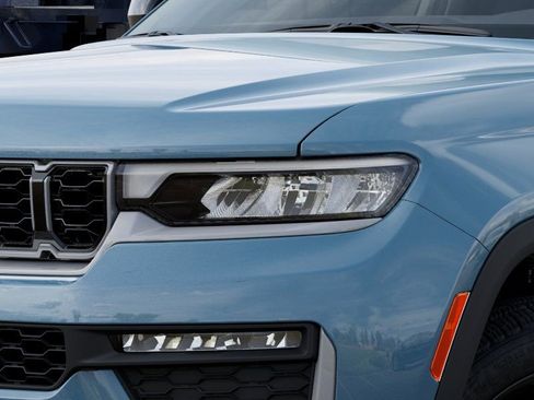 New 2026 Jeep Grand Cherokee L Limited AWD/4WD image 10