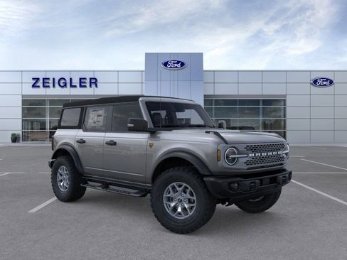 New 2025 Ford Bronco Badlands AWD/4WD image 7