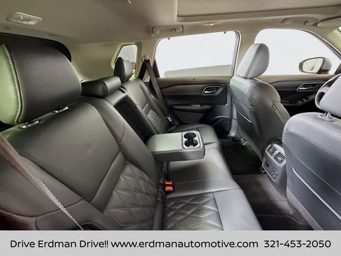 Certified 2023 Nissan Rogue Platinum w/ Platinum Premium Package image 28