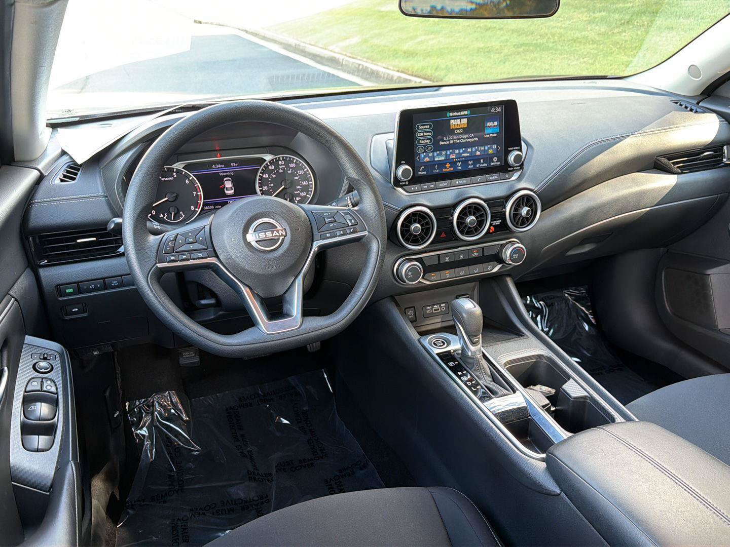 Used 2025 Nissan Sentra SV FWD image 18