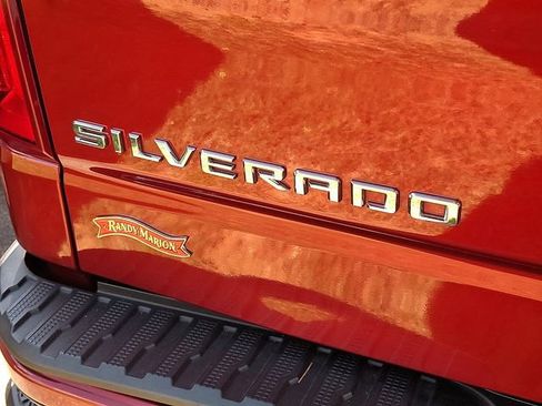 Used 2023 Chevrolet Silverado 1500 High Country w/ High Country Premium Package AWD/4WD image 25