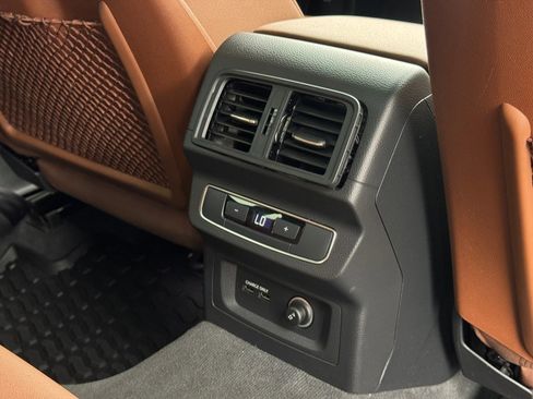 Used 2021 Audi Q5 2.0T Premium Plus w/ Premium Plus Package image 35