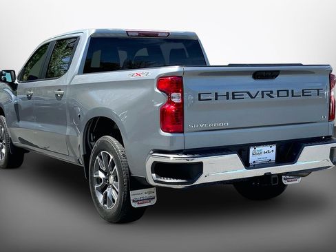 Used 2024 Chevrolet Silverado 1500 LT AWD/4WD image 13