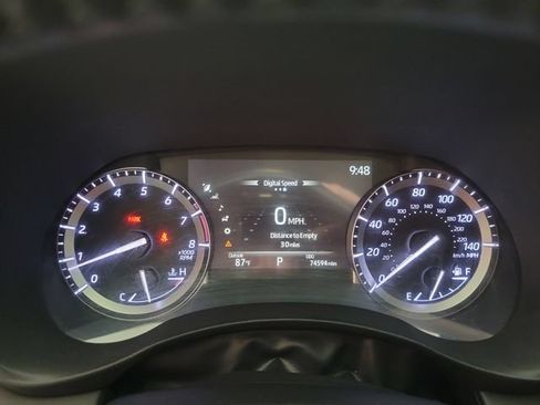 Used 2022 Toyota Highlander Limited AWD/4WD image 15