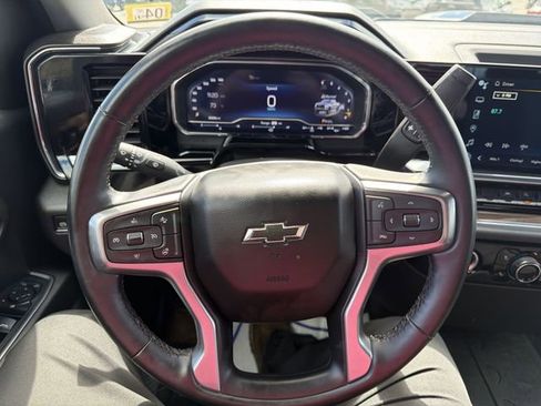 Used 2024 Chevrolet Silverado 1500 LT Trail Boss w/ Protection Package AWD/4WD image 11