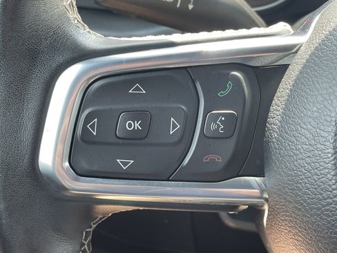 Used 2023 Jeep Wrangler Unlimited Rubicon w/ LED Lighting Group AWD/4WD image 18