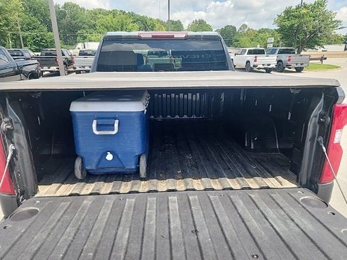 Used 2022 Chevrolet Silverado 1500 Custom RWD image 11