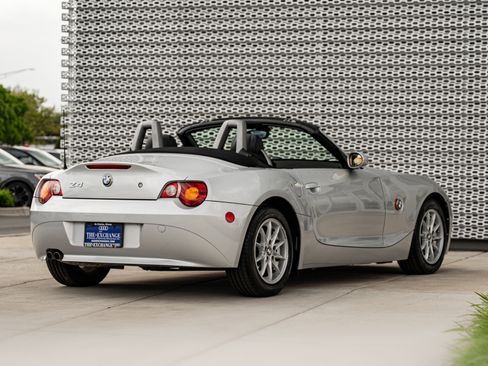 Used 2003 BMW Z4 2.5i RWD image 6