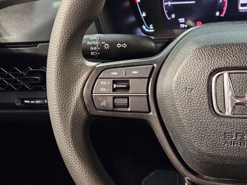 Used 2024 Honda Accord EX image 27
