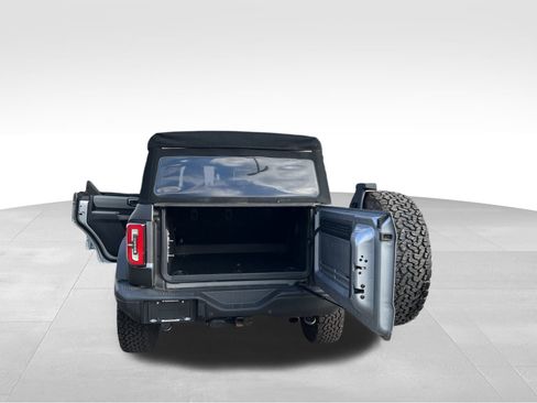 Used 2021 Ford Bronco Badlands image 9
