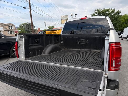 Used 2015 Ford F150 Lariat AWD/4WD image 19