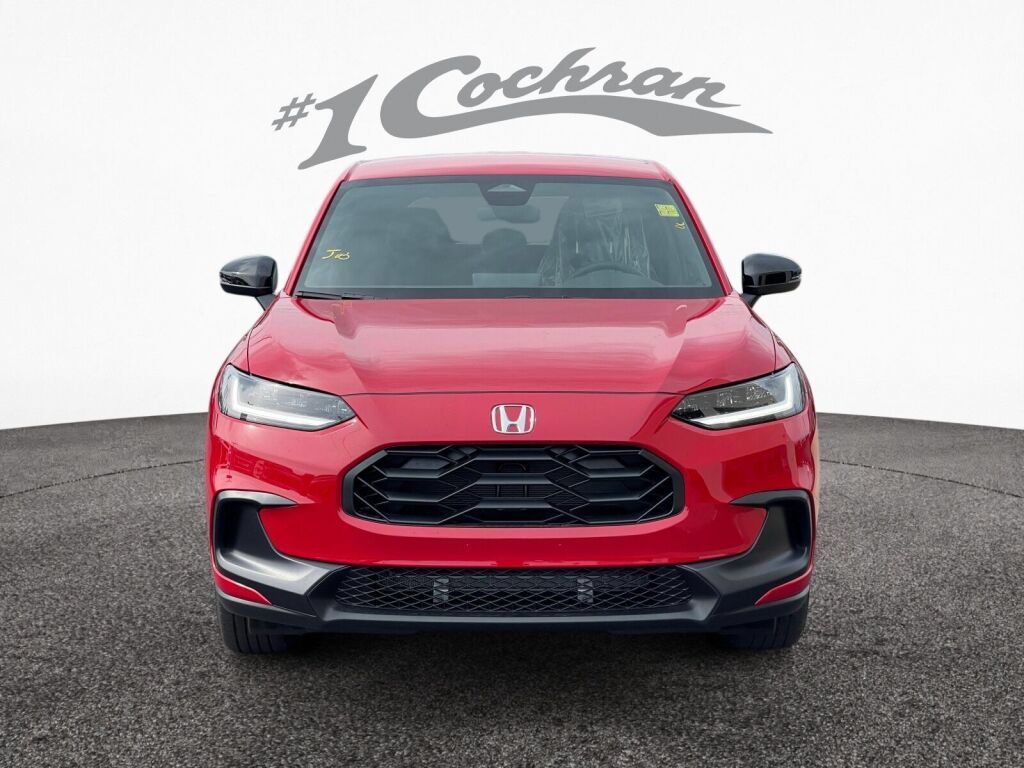 Used 2025 Honda HR-V Sport image 2