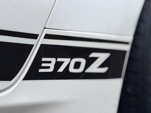 Used 2019 Nissan 370Z Coupe w/ Z34 Heritage Edition - White RWD image 10