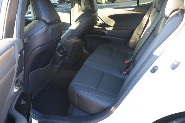 Used 2024 Lexus ES 350 F Sport w/ Accessory Package (Z2) FWD image 15
