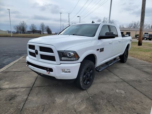 Used 2017 RAM 2500 Laramie w/ Sport Appearance Group image 7