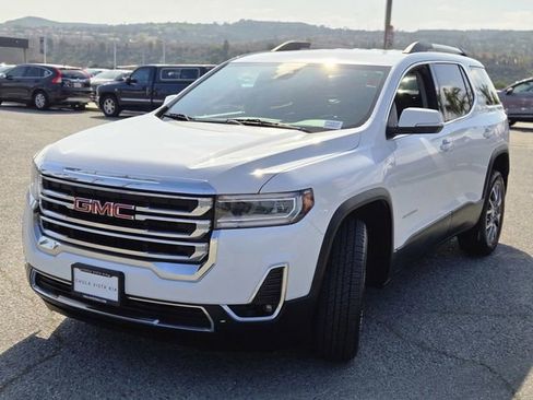 Used 2023 GMC Acadia SLT image 10