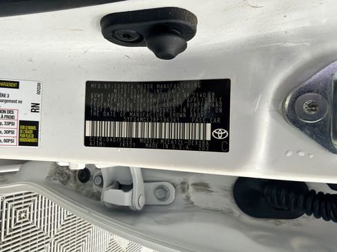 Used 2024 Toyota Corolla SE image 30