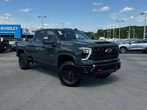 New 2026 Chevrolet Silverado 2500 ZR2 AWD/4WD image 2