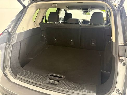 Used 2024 Nissan Rogue SV AWD/4WD image 22