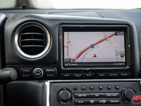 Used 2010 Nissan GT-R Premium AWD/4WD image 16