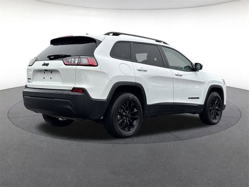 Used 2023 Jeep Cherokee Altitude Lux image 5