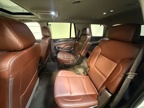 Used 2018 Chevrolet Tahoe Premier AWD/4WD image 30