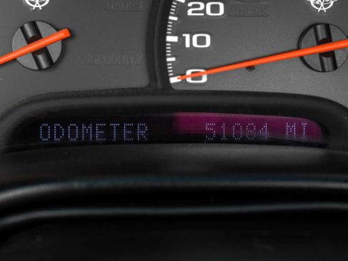 Used 2000 Chevrolet Corvette w/ Memory Pkg image 17