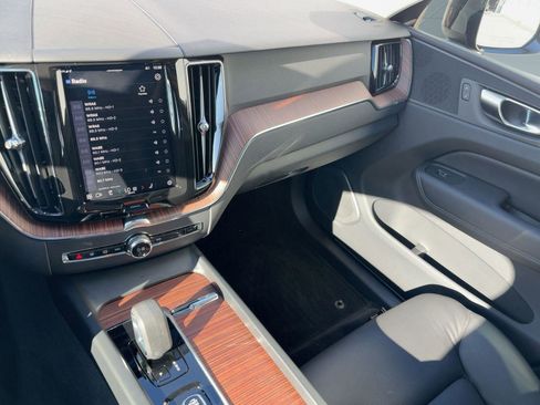 Certified 2024 Volvo XC60 B5 Plus w/ Protection Package Premier image 27