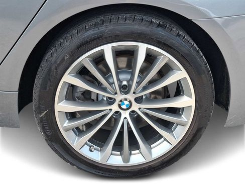 Used 2023 BMW 530i xDrive w/ Convenience Package AWD/4WD image 7