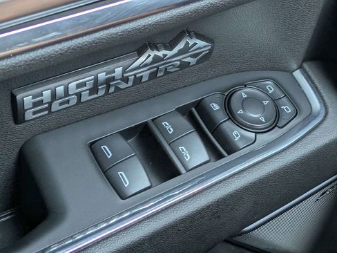 Used 2024 Chevrolet Silverado 1500 High Country w/ Midnight Edition AWD/4WD image 25