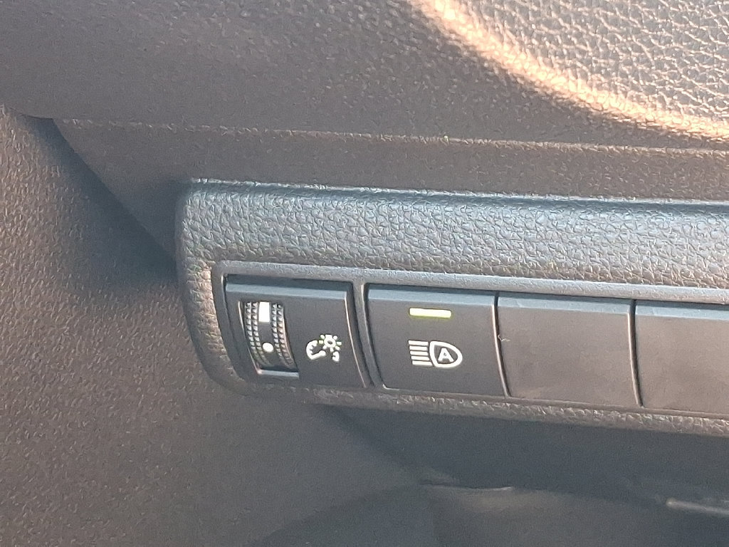 Used 2026 Toyota Corolla LE FWD image 23