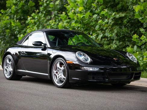 Used 2005 Porsche 911 Carrera S image 26