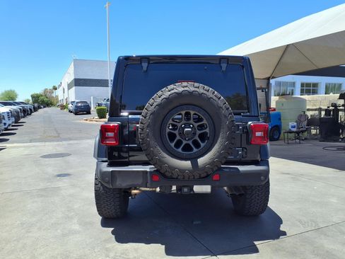 Used 2022 Jeep Wrangler Unlimited Rubicon w/ Xtreme Recon 35" Tire Package AWD/4WD image 6
