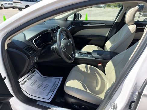 Used 2017 Ford Fusion Energi Titanium FWD image 14