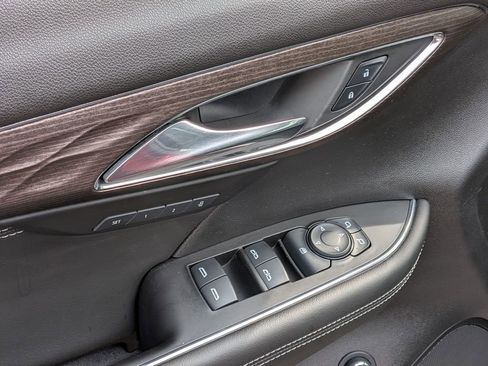 Used 2023 Buick Envision Avenir image 11