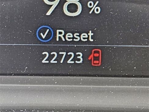 Certified 2025 Cadillac XT5 Premium Luxury image 30